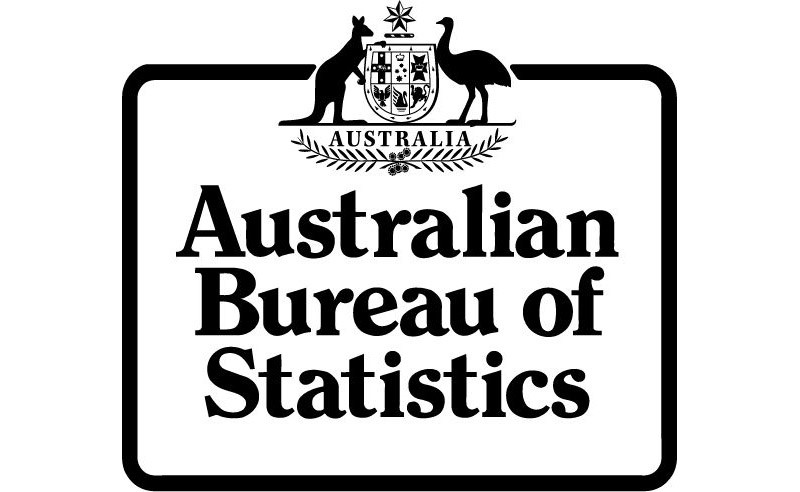 澳大利亚统计局数据显示，7月份在13个行业中有7个行业的营业额下降，其中包括氧化铝