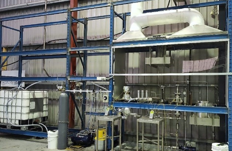 美铝技术中心成功安装浴液中试间歇式反应器，开启了里程碑