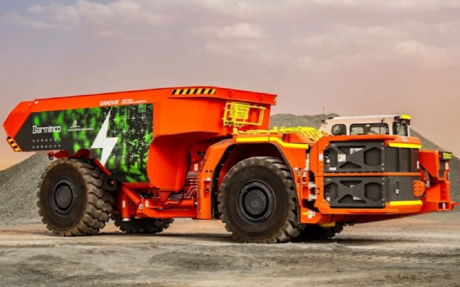 AngloGold Ashanti 在澳大利亚试用Sandvik的电池电动矿用卡车；铝土矿行业必须采用可持续技术