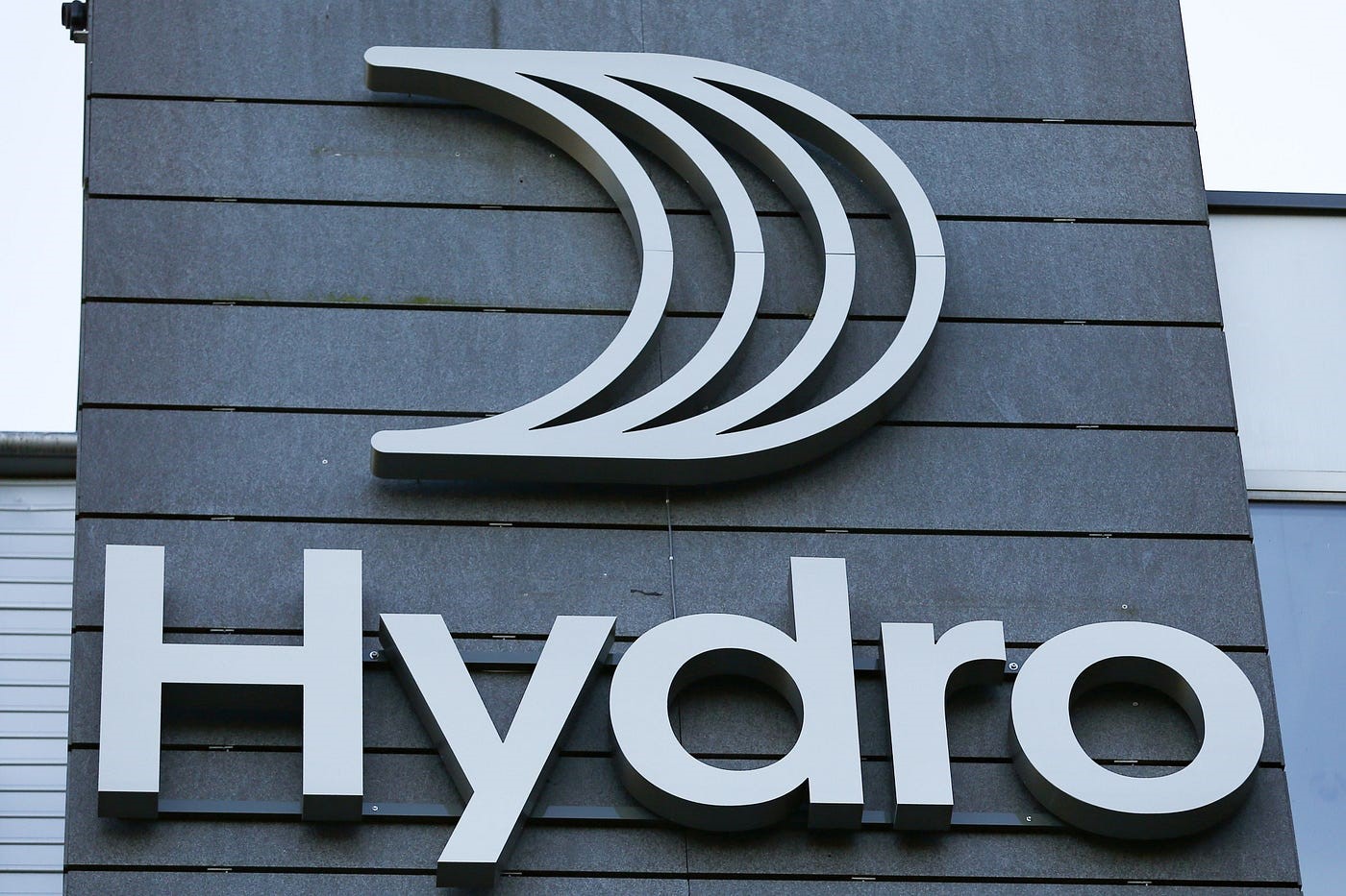 Hydro报告称，由于氧化铝市场状况不佳，2023年第四季度的减值损失约为59亿挪威克朗