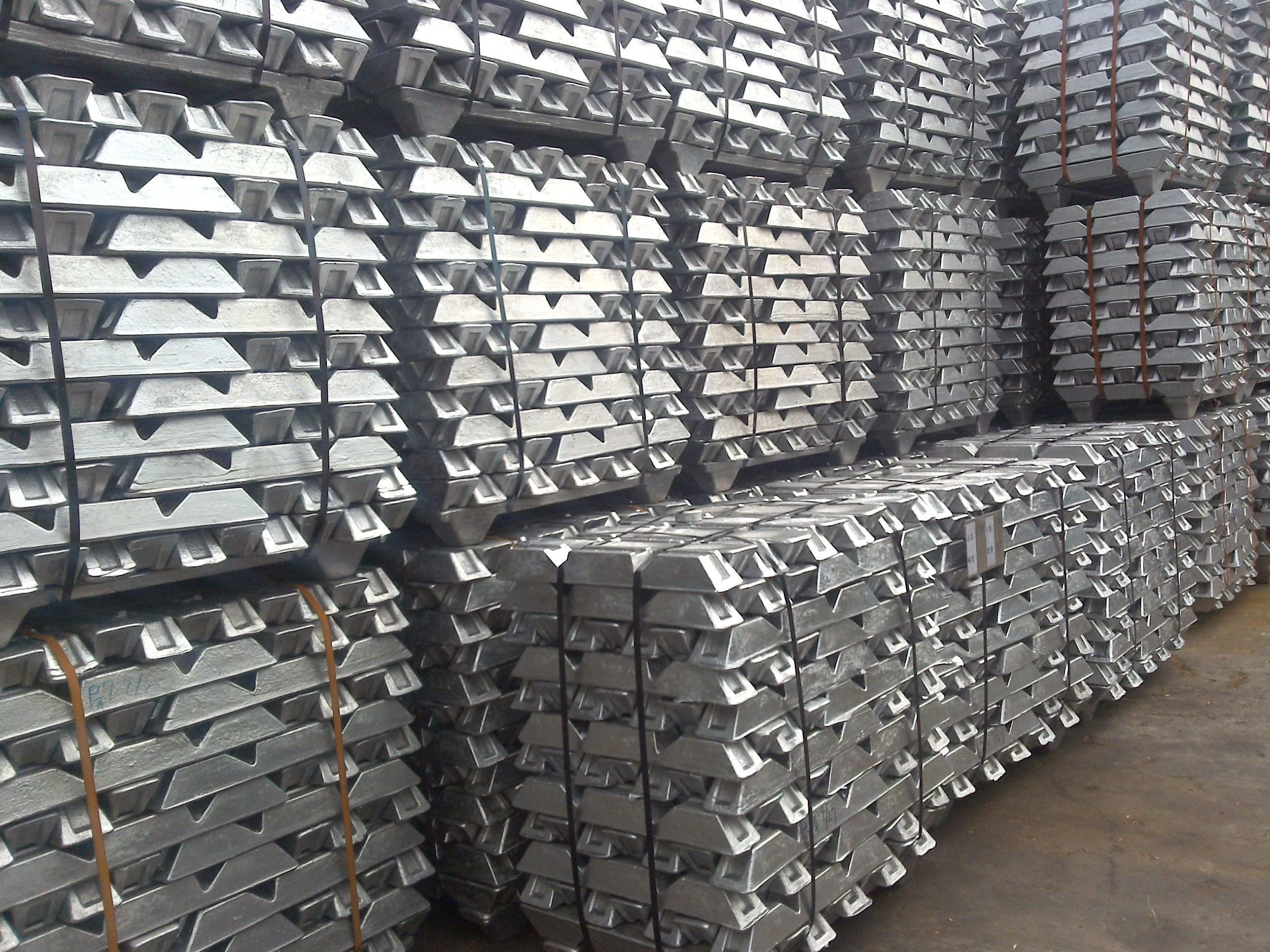 IAI发现，今年1月至11月，全球原铝产量为6450万吨;AL Circle预计到年底将达到7001万吨