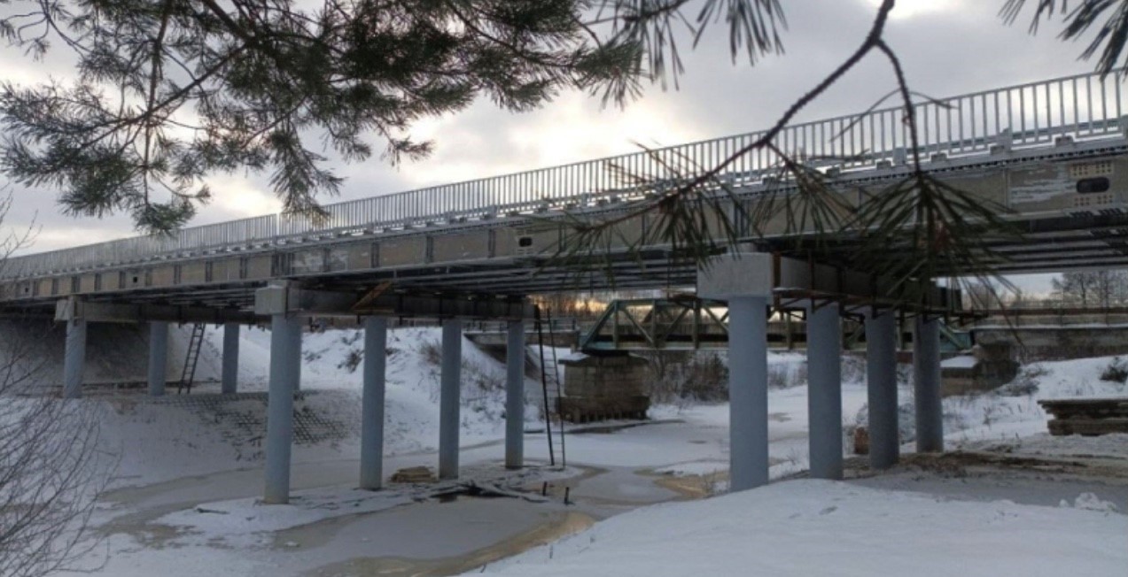 俄罗斯首座铝制公路桥通车