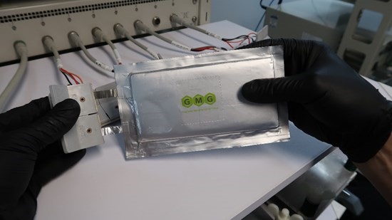 储能的转变：GMG的1000毫安时石墨烯离子袋电池已准备好商业化