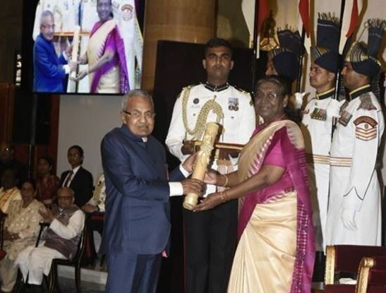 印度总统向Sitaram Jindal博士和Padma Bhushan博士致敬，以表彰他杰出的慈善和医疗保健倡议
